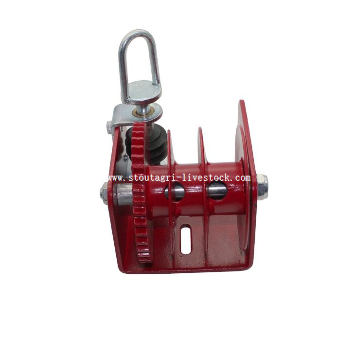 Poultry manual winch